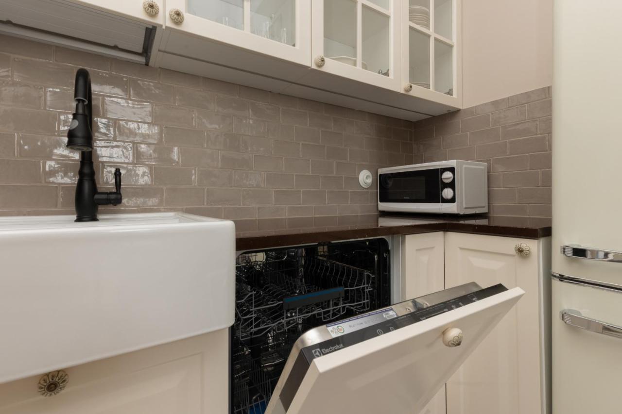 Metro Rondo Onz Apartment By Noclegi Renters Varsovia Exterior foto